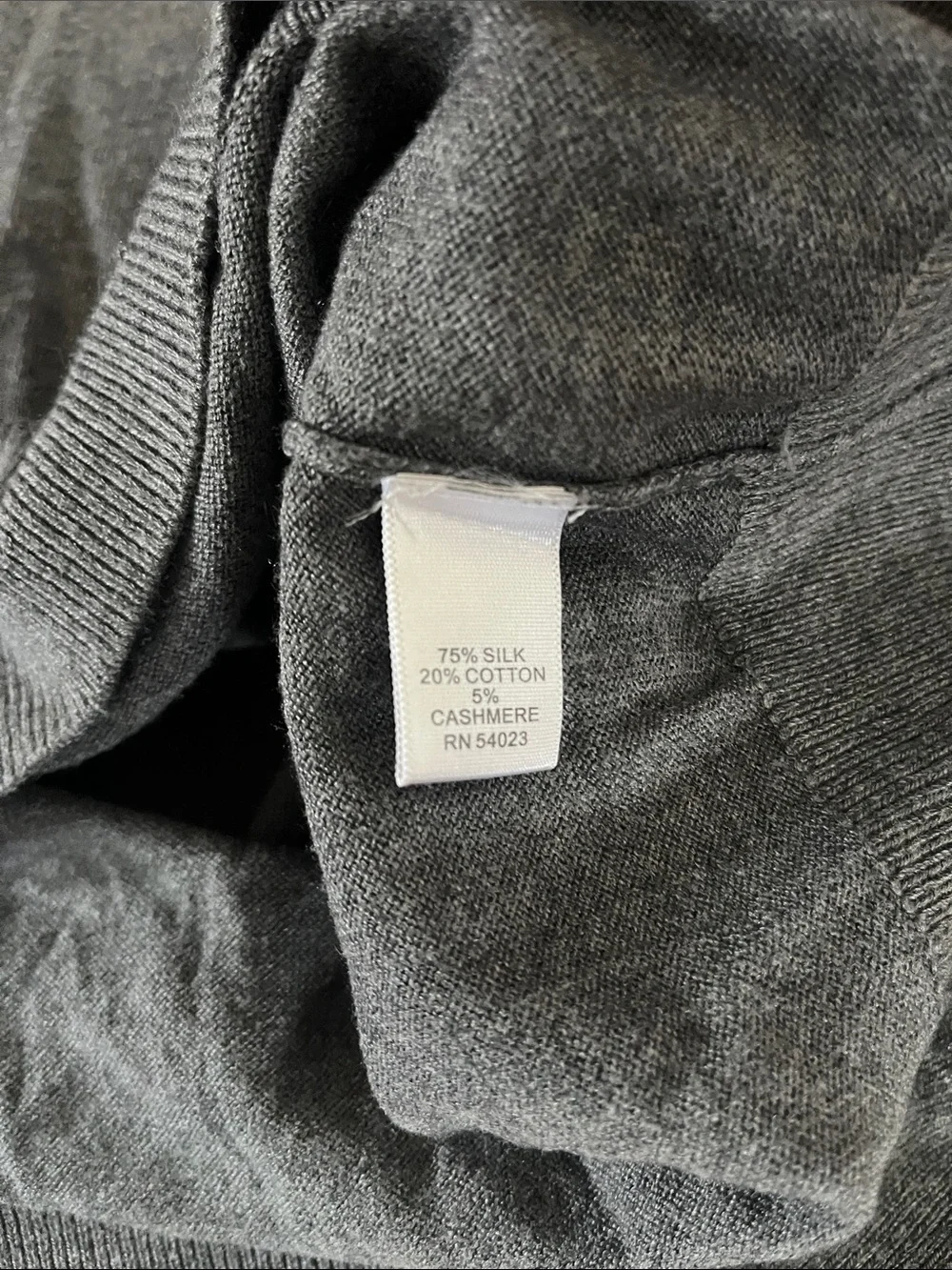 Banana Republic Luxury Blend Silk Cotton Cashmere Charcoal V-Neck Sweater Large